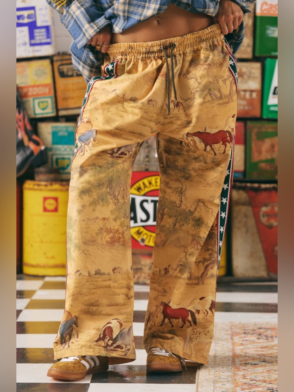 Sabbi Raving Stars Pants in Neigh Queen